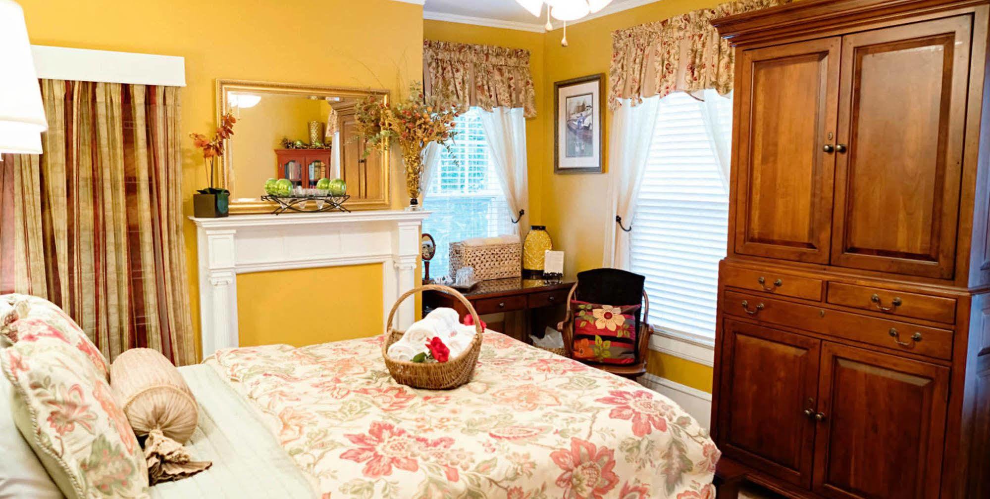 Bay Haven Inn Of كاب تشارليس المظهر الخارجي الصورة